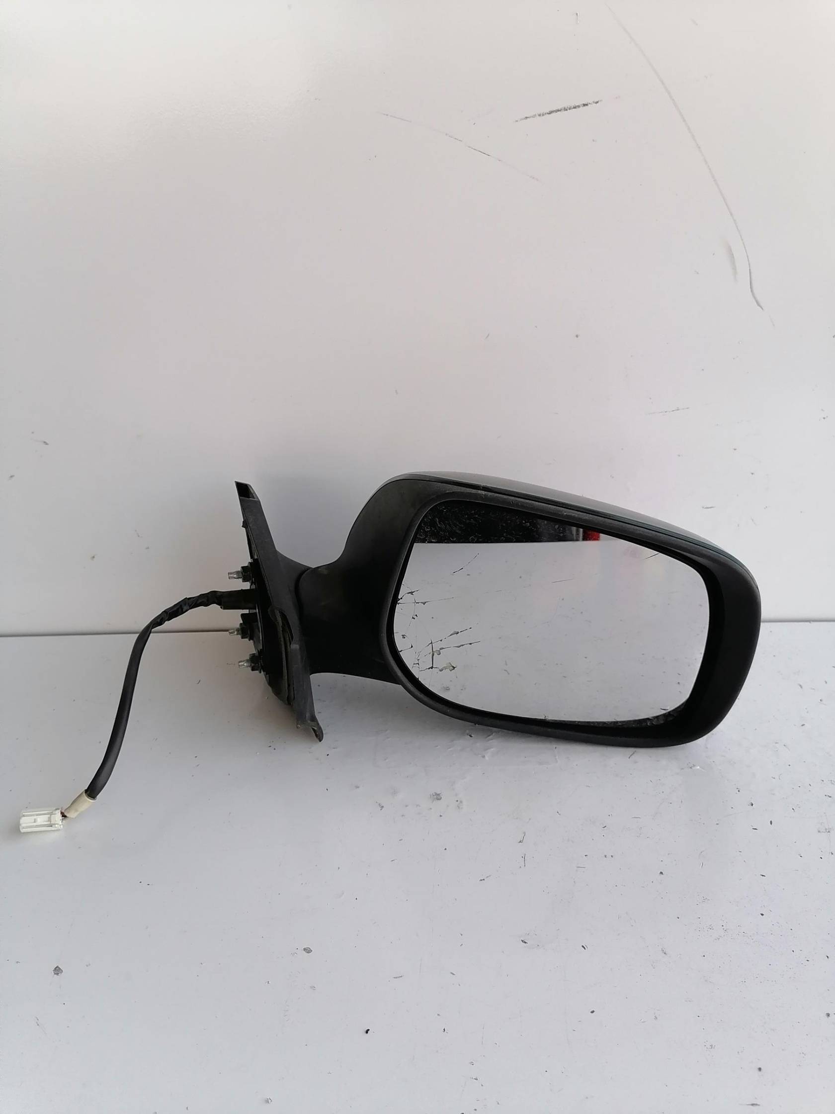 Retrovisore est. dx.